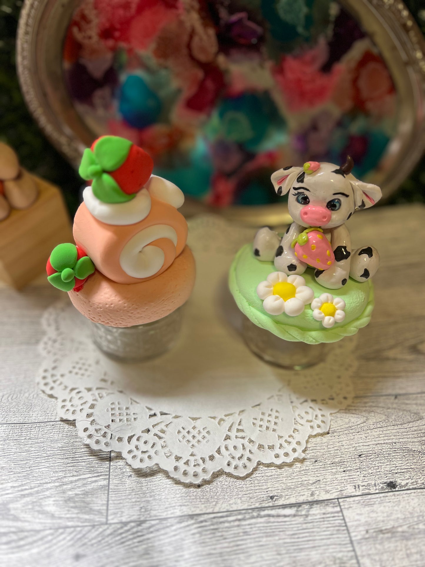 Jars/ Decorative Jars ( Strawberry 🍓 swirl cake)